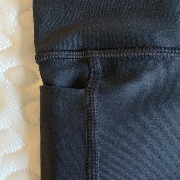 Under Armour heatgear high rise legging - Picture 4 of 4